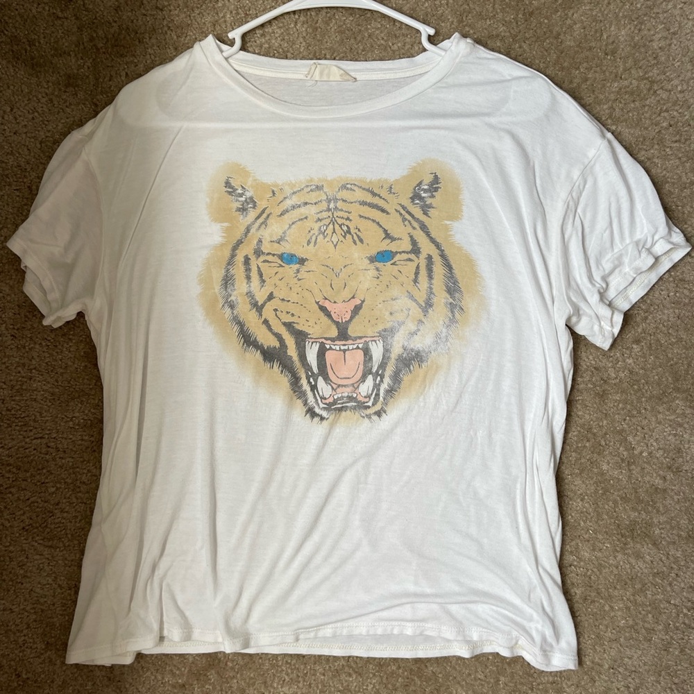 Altar’d State Graphic Tiger Tee Tshirt